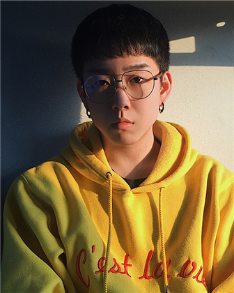 焦浩洋_副本.jpg