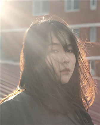 李峥_副本.jpg