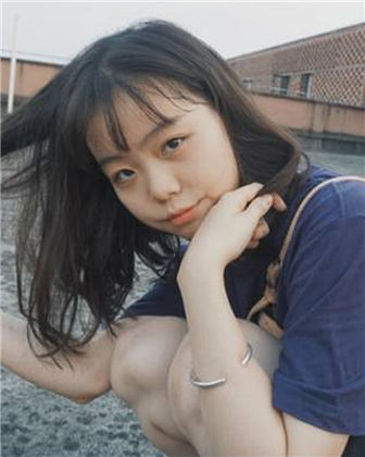 何阿璇_副本.jpg
