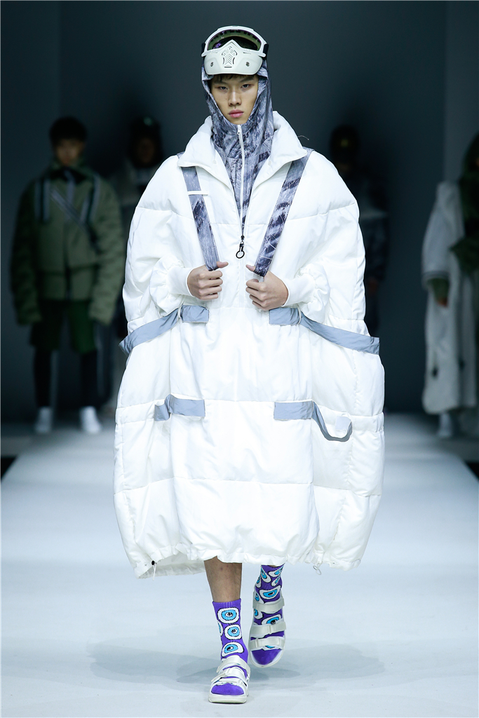 浙江科技学院服装学院-1 褚丹妮.jpg